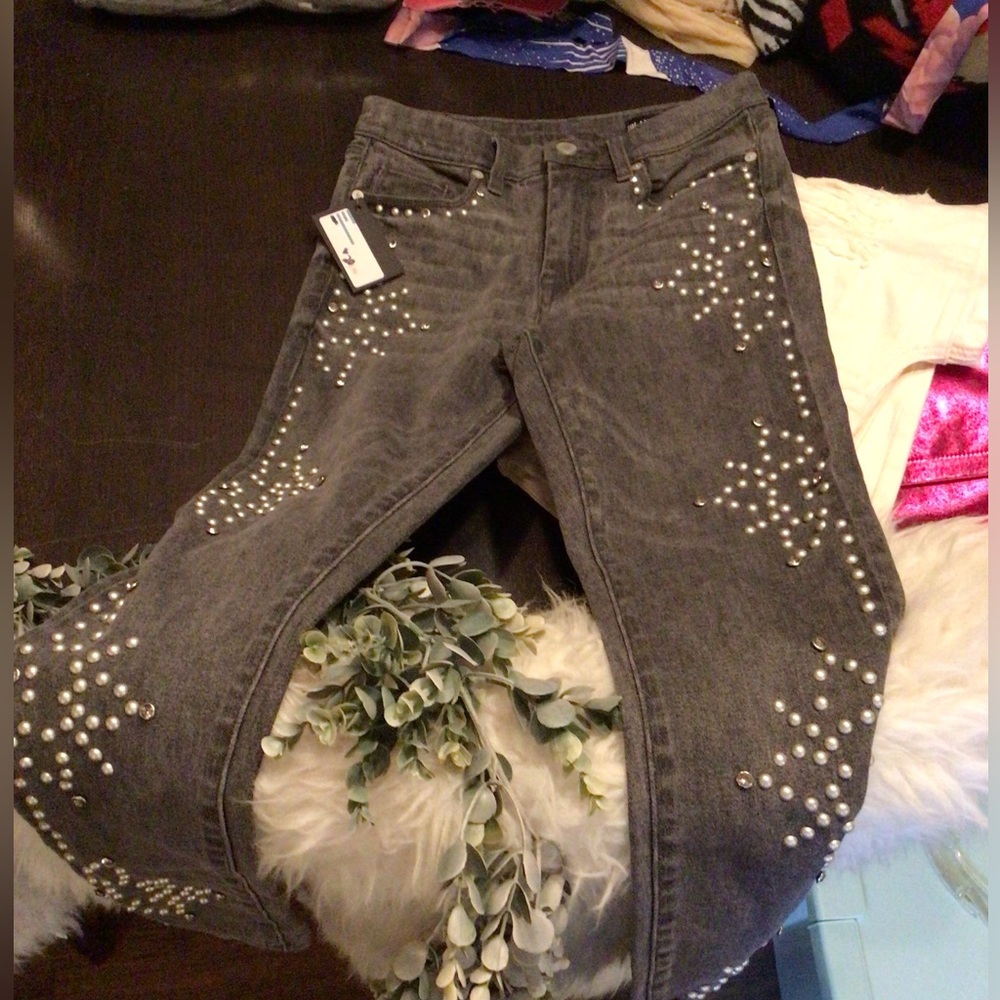 NEW! RARE Blank NYC studded skinny jeans